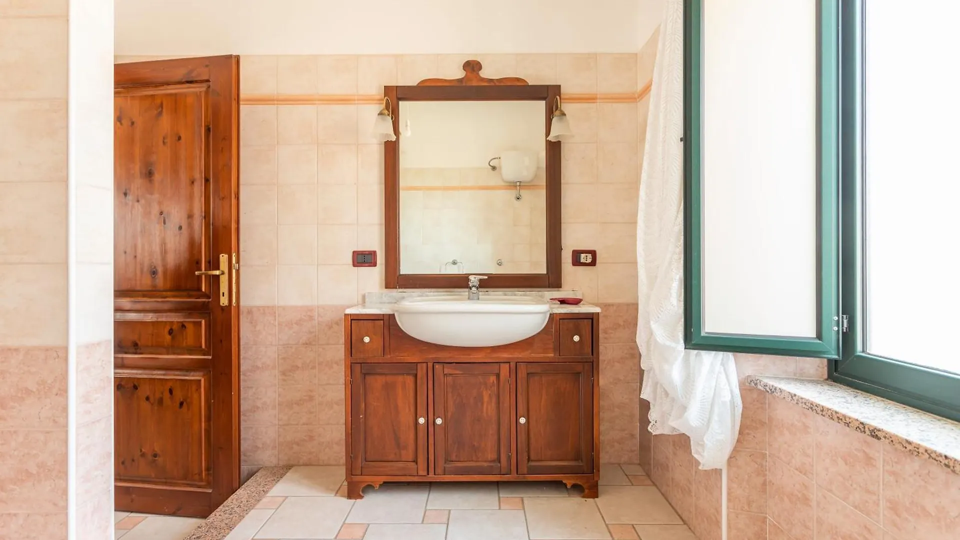 Scano Montiferro La Casa Rosa Di Rita E Franco 빌라 0*, Scano Montiferro 이탈리아